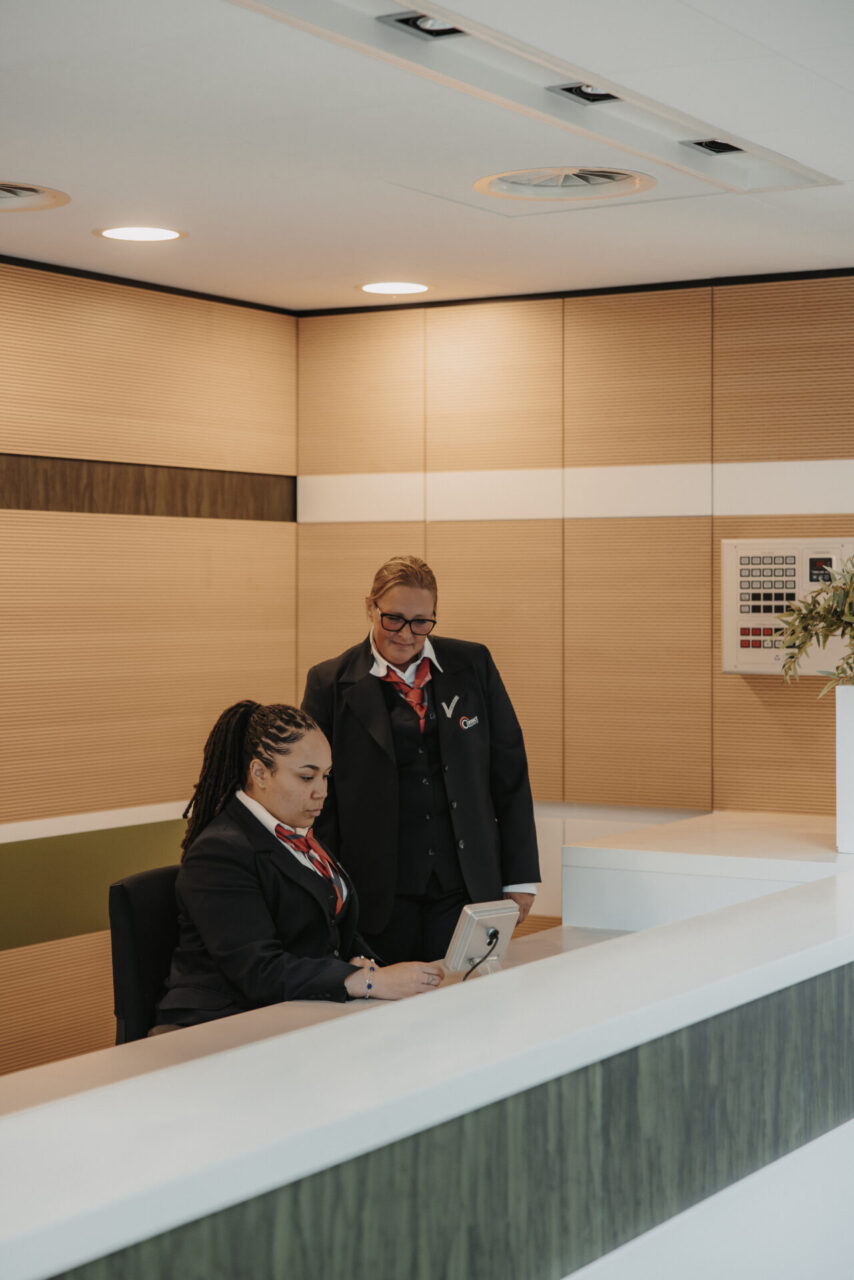 Security host: de beveiliger die gastvrijheid combineert met veiligheid